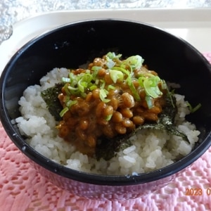 納豆わさびご飯